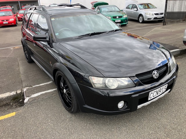 2004 Holden Adventra VY2, LX 8, Auto