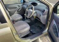 2000 Toyota Platz.