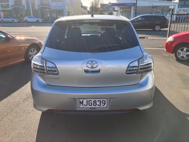 2007 Toyota Blade.