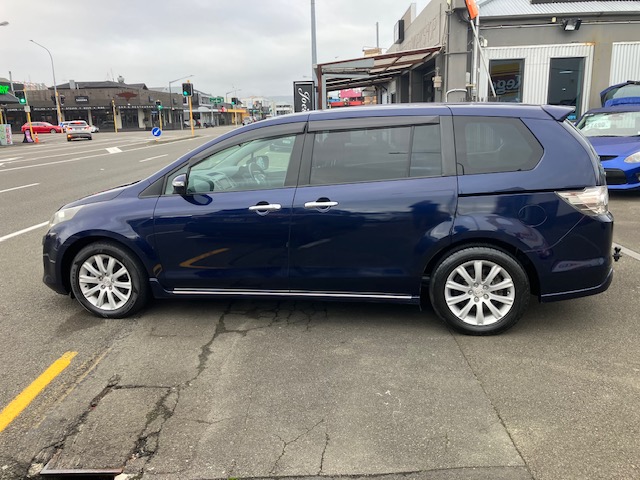 2008 Mazda MPV. 8 Seater Coach