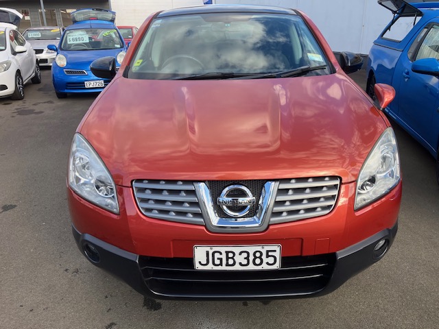 2008 Nissan Dualis. Auto