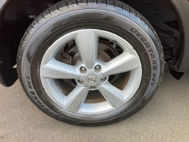2008 Nissan Dualis. Auto