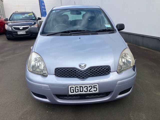 2003 Toyota Vitz, Auto