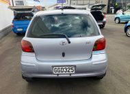 2003 Toyota Vitz, Auto