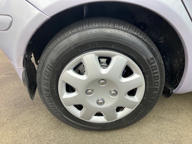2003 Toyota Vitz, Auto