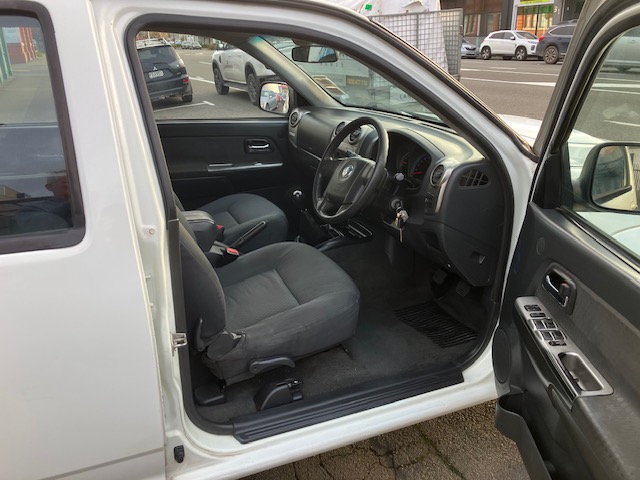 Holden Colorado LT. D/cab, 2WD, 5 Speed