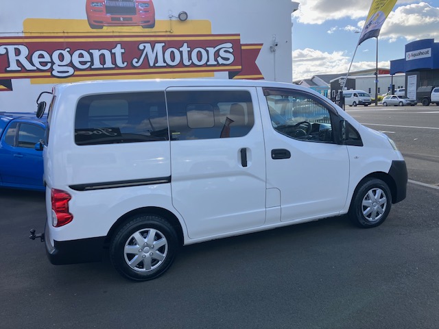 2011 Nissan Vanette NV200, Auto