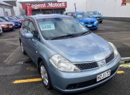 2004 Nissan Tiida.