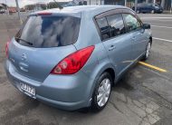 2004 Nissan Tiida.