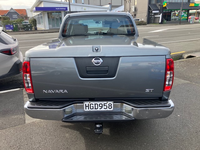 2014 Nissan Narvara, D/C, 2.5D, 2WD.