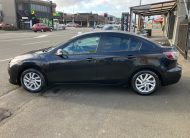 2011 Mazda Axela Sedan.